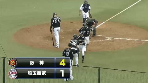 ５回表２藤井フォア緒方３ラン (4)