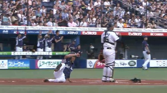 1回表3中村タイムリー (2)