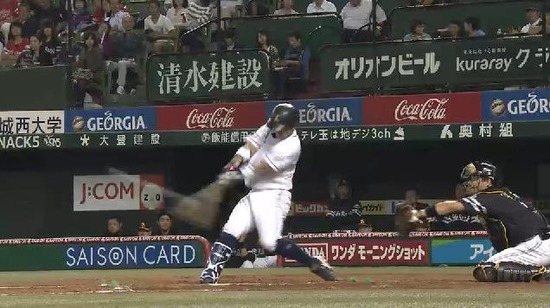 2回裏1森2ベース (2)