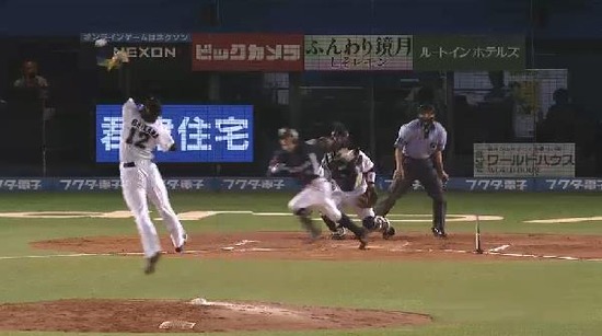 7回表1外崎ヒット (1)