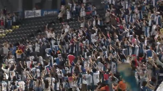 9回裏3中田2ラン (7)