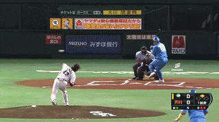 １回表３中村２ベース (1)