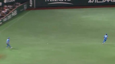 １２回裏２内川ヒット (2)