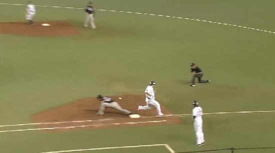 7回裏5中村内野安打1点送球エラー1塁3塁 (2)