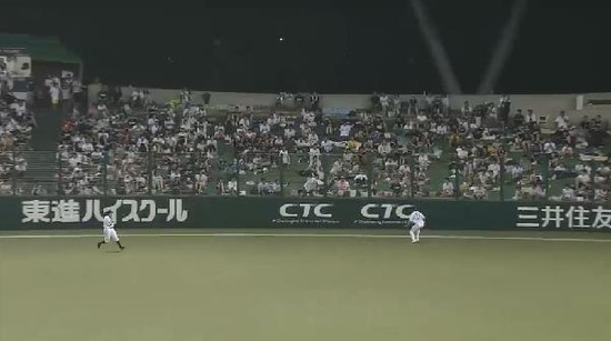 5回表4ペーニャ2点タイムリー2ベース (2)