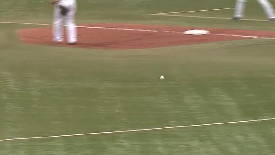 ６回裏３田村２点タイムリー (2)