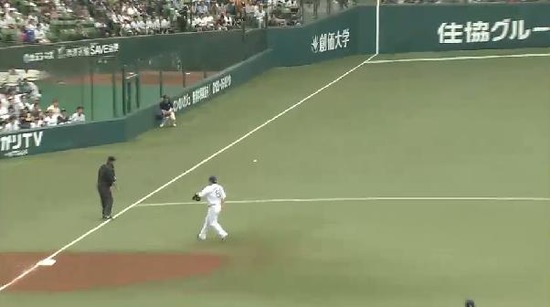 2回表３後藤タイムリー２ベース (3)