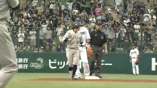 ５回表１西野２ベース (1)