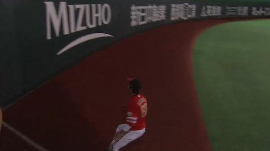 1回表2メヒア四球秋山タイムリー (4)