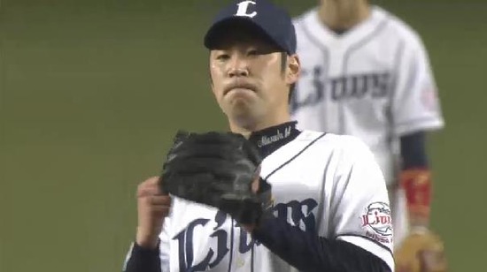 ８回表１増田、クルーズヒット福浦四球１塁２塁 (2)