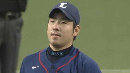 ５回表４フォアボール満塁 (2)