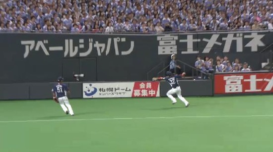 ７回裏２浅村ファインプレー (1)