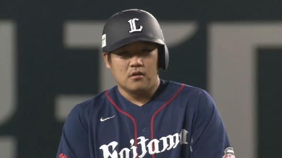 ４回表８おかわり２点タイムリー２ベース (2)