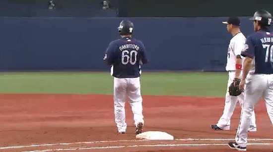 ８回表１おかわりヒット栗山フォアボール１塁２塁 (2)