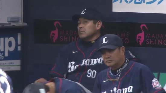 ５回表２炭谷センターフライ (1)