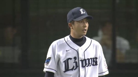 5回表3送りバント岩尾FC満塁ノーアウト (1)