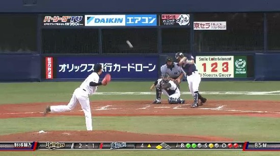 ４回表３外崎タイムリー (1)