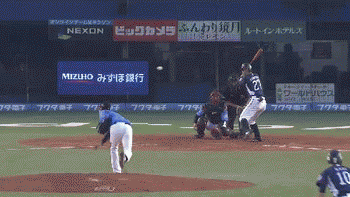 2回表2炭谷3ラン (1)