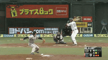 ４回裏１メヒアHR (1)