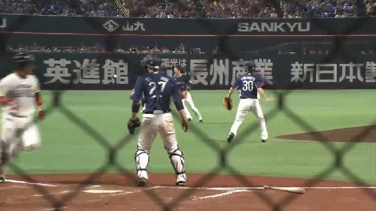 ６回裏７中村タイムリー内野安打 (2)