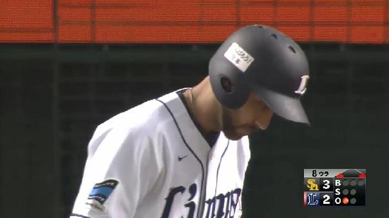 ８回裏４セラテリタイムリー (1)