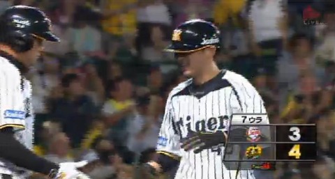 ７回裏５新井兄タイムリーヒット (2)