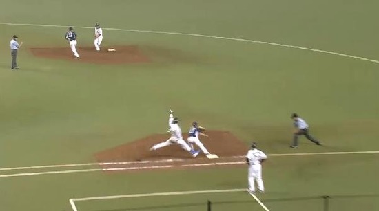 ９回表１増田 (2)