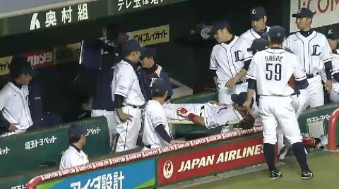 ９回表７木村ケガ