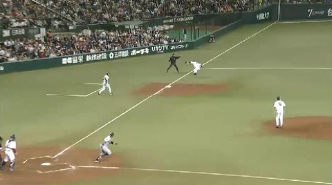 ３回表１おかわりファインプレー