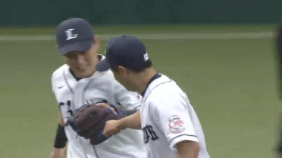 ７回表３永江ファインプレー (1)