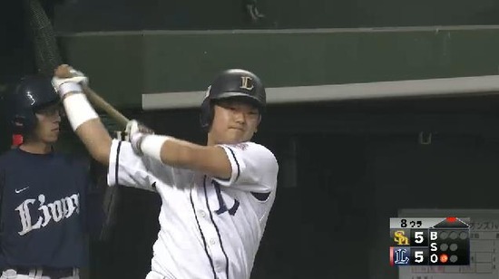 8回裏2森ショートゴロ (1)