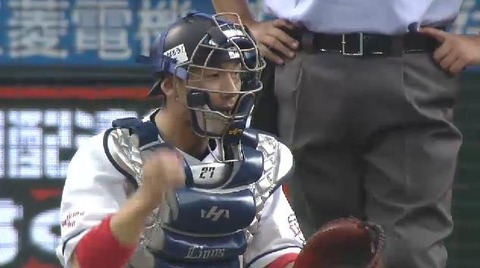 ３回表１炭谷刺殺