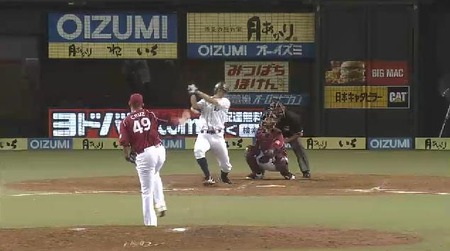 ７回裏３秋山タイムリー (3)