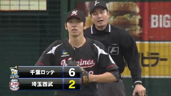 ５回裏３暴投1点栗山フォアボール (1)