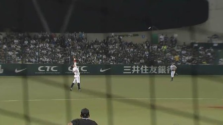 ８回表１鬼崎ファインプレー (2)