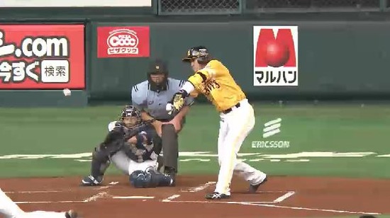 1回裏4内川タイムリー (4)