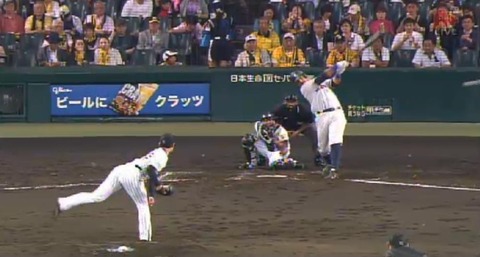 ４回表１メヒア２ベース、２塁３塁