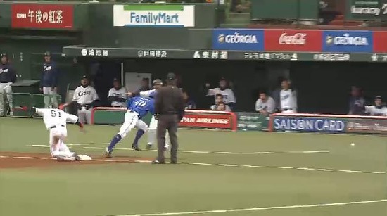 ７回裏２隙をついた三盗と送球ミス1点 (2)