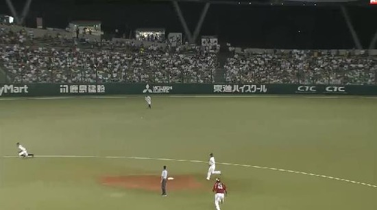 4回表２松井稼頭央タイムリー (3)