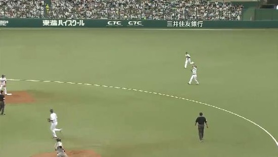 ５回表２糸井センターフライ (2)