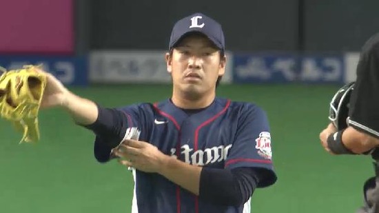 １回裏３中田タイムリー２ベース (5)