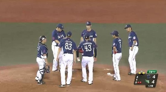 ７回裏１ツーアウト１塁３塁高橋VS稼頭央 (1)