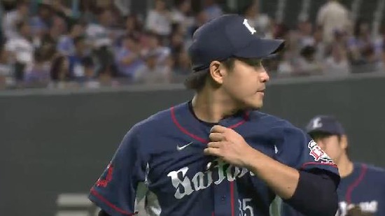 ６回裏４レアードレフトフライ (3)