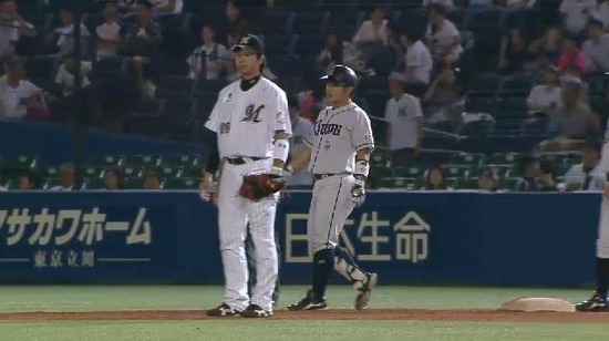 ９回表３森ヒット (2)