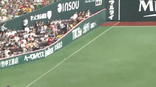 1回裏3柳田タイムリー2ベース (3)