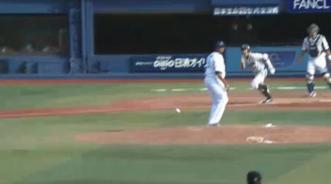 8回表1先頭渡辺ヒット