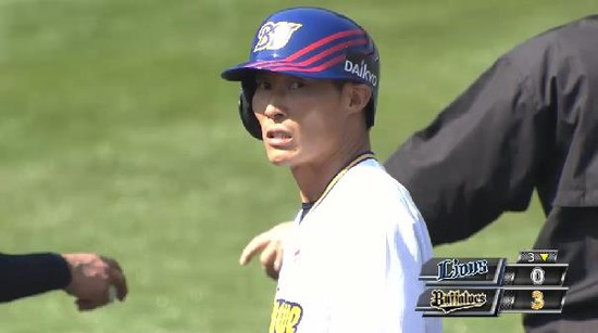 ３回表４平野ヒット糸井タイムリー２ベース (1)