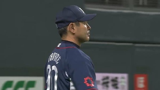 ６回裏６中田２点タイムリー岸KO (7)