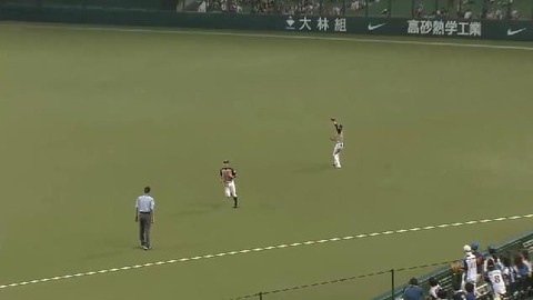 12回裏5渡辺ライトフライ (2)