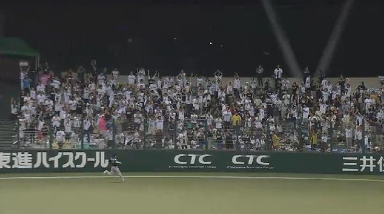 ３回裏１炭谷２ベース先頭 (2)